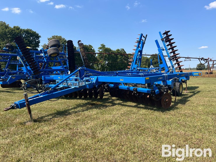 2011-landoll-2211-15-image-1