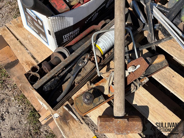 misc-pallet-of-hand-tools-image-12