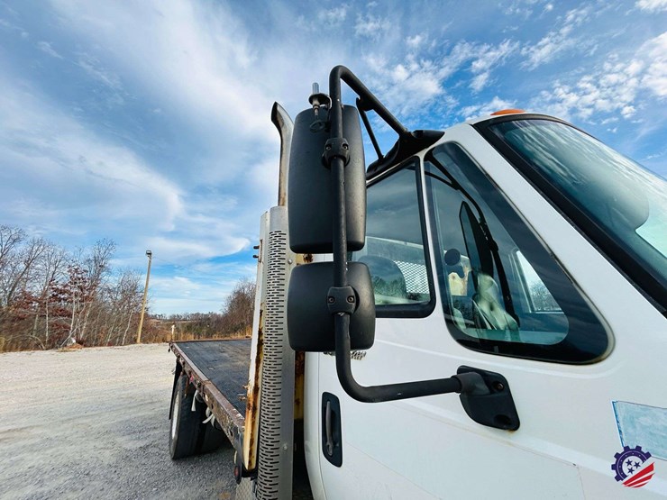 2013-international-durastar-4400-image-44