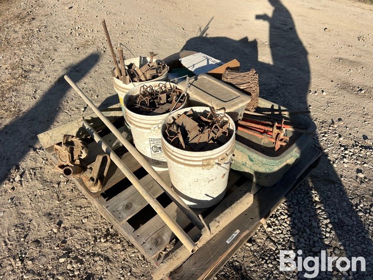 pallet-of-concrete-working-supplies-&-tools-image-3