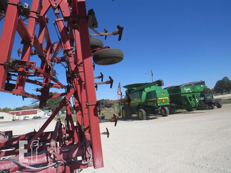 case-ih-4300-image-8