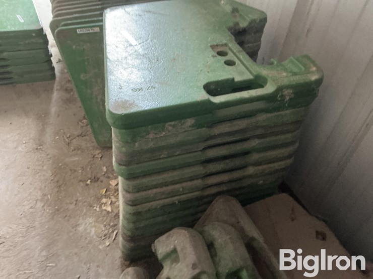 john-deere-12-image-4