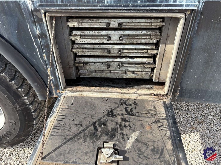 2009-kenworth-t800-image-52