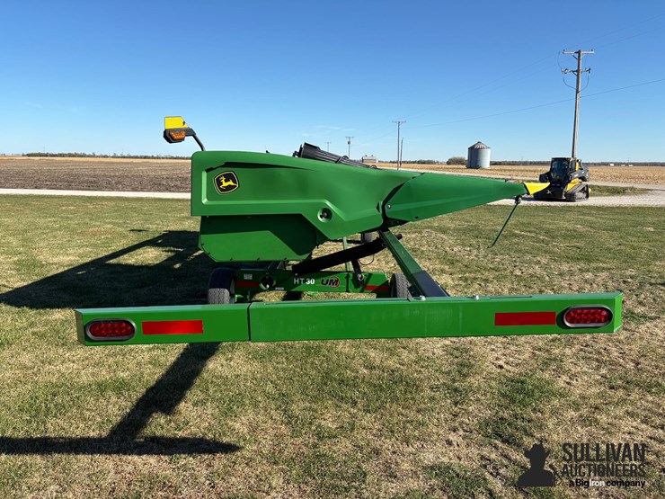 2022-john-deere-c8r-image-6