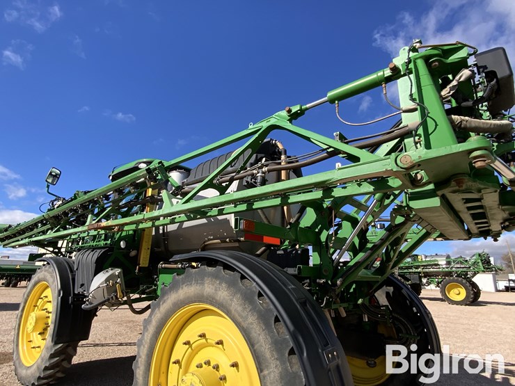 2021-john-deere-r4045-image-14