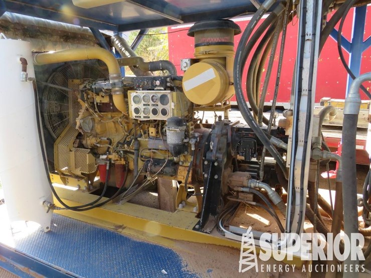 2010-caterpillar-c15-image-5