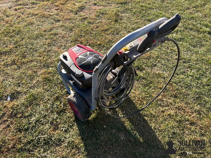 briggs-&-stratton-professional-series-power-washer-image-7