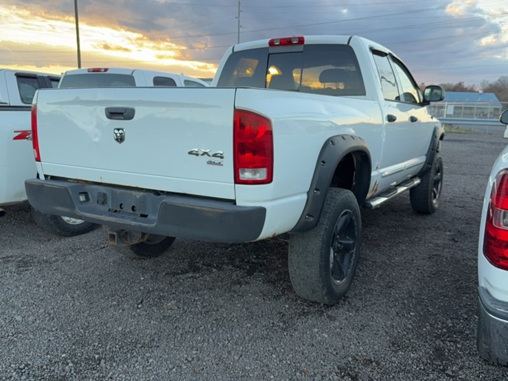 2006-dodge-1500-image-9