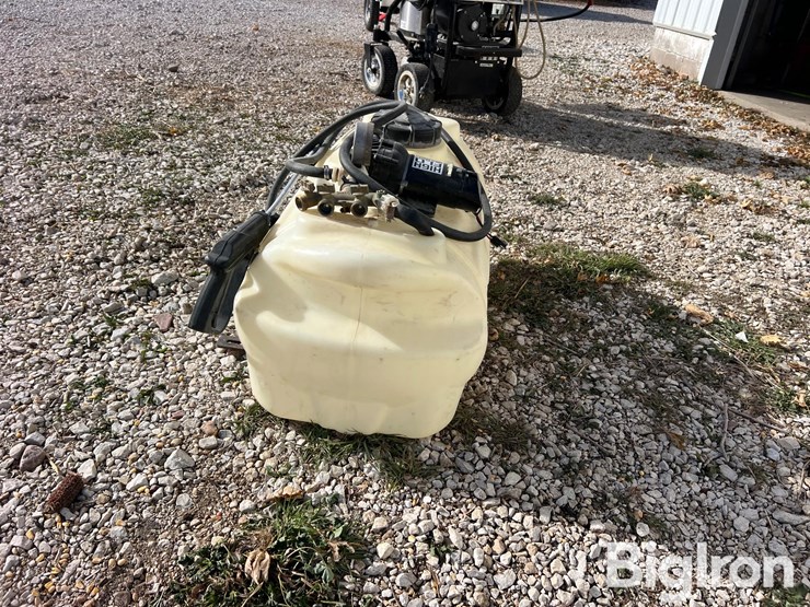 atv-sprayer-image-9