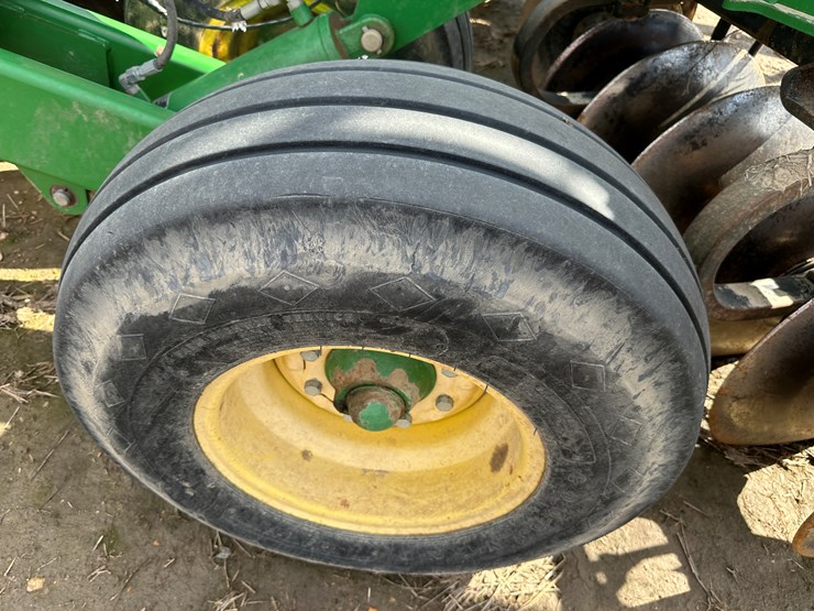 john-deere-2623-image-6