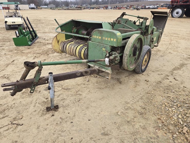 john-deere-24t-image-2