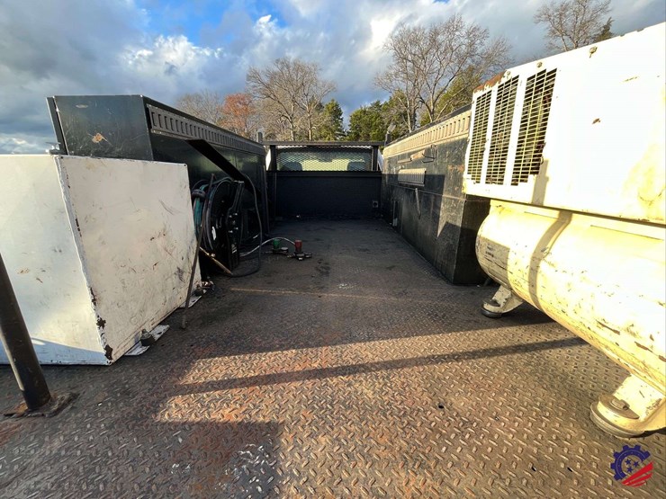 2019-ford-f350-xl-image-28