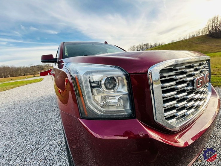 2018-gmc-yukon-denali-image-11