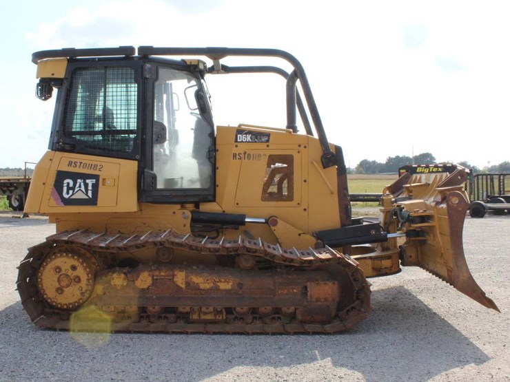 2015-caterpillar-d5k2-lgp-image-1