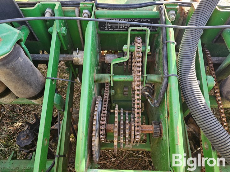 john-deere-1770-image-14