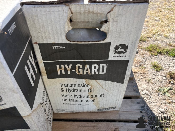 pallet-of-john-deere-hy-gard-hydraulic-oil-image-10