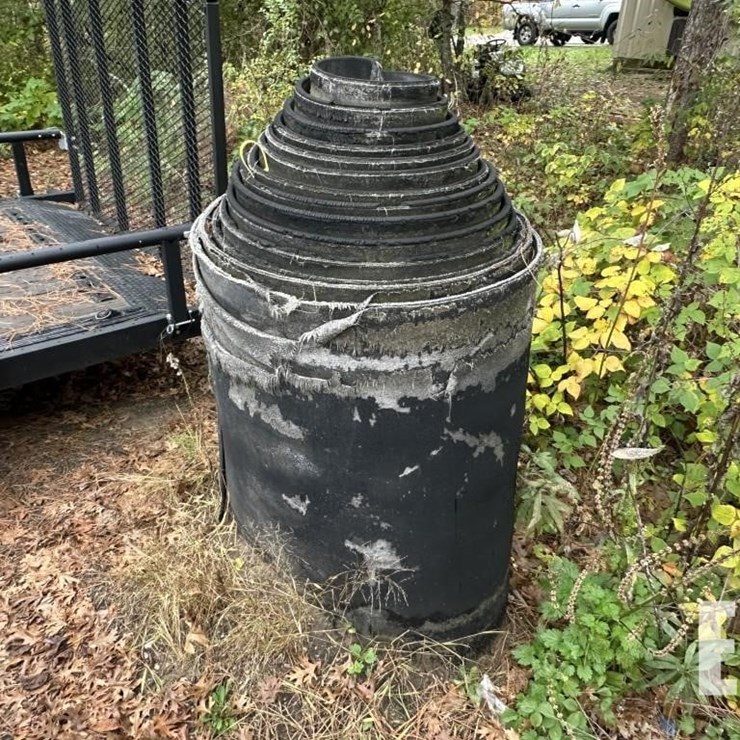 ROLL OF RUBBER MATTING