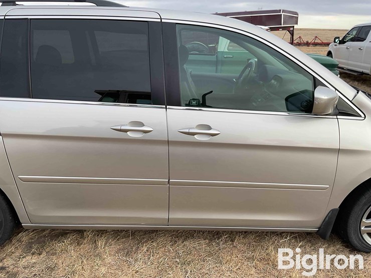 2005-honda-odyssey-image-18