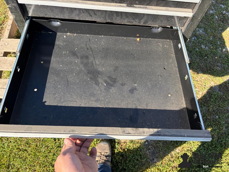 craftsman-tool-chest-box-image-12