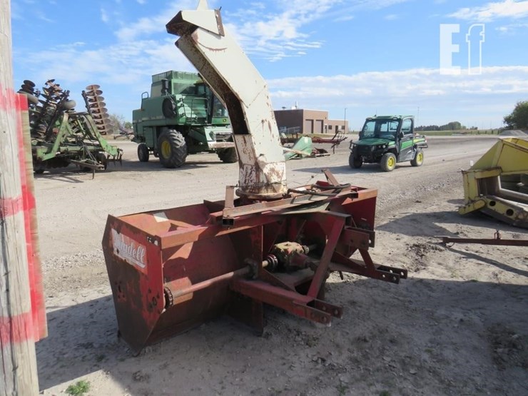 8'-lundell-snowblower-image-3