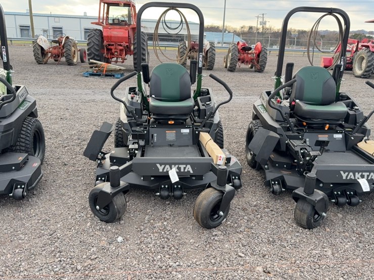 #3078-•-yakta-yxr-320-zero-turn-lawn-mower-image-2