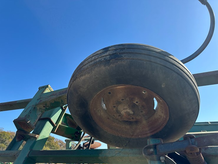 john-deere-724-image-9