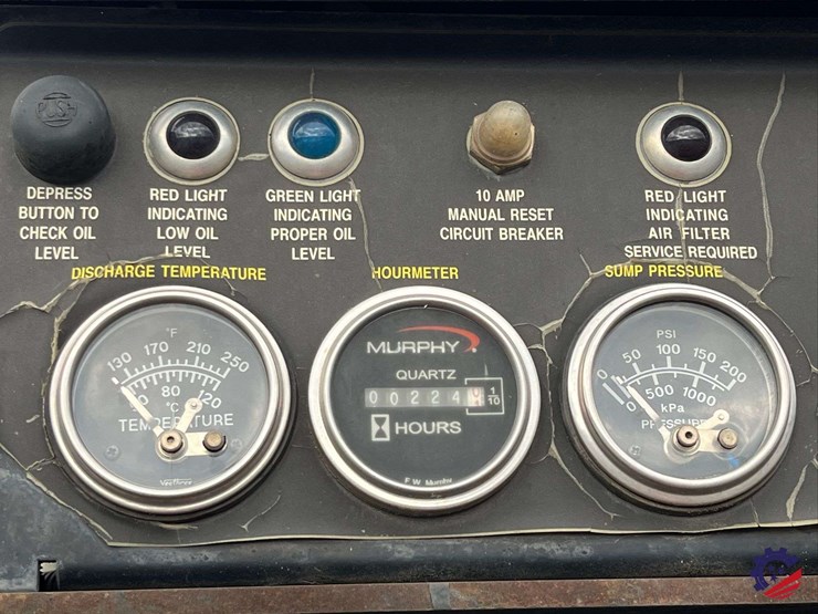 2013-ford-f750-image-27