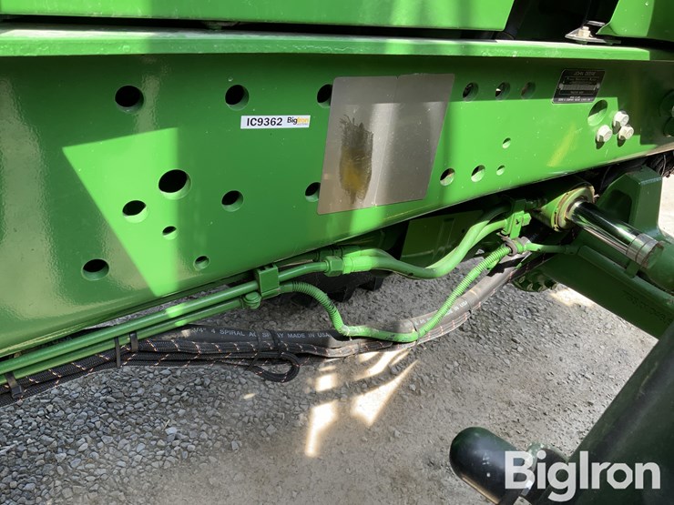 2014-john-deere-6210r-image-19