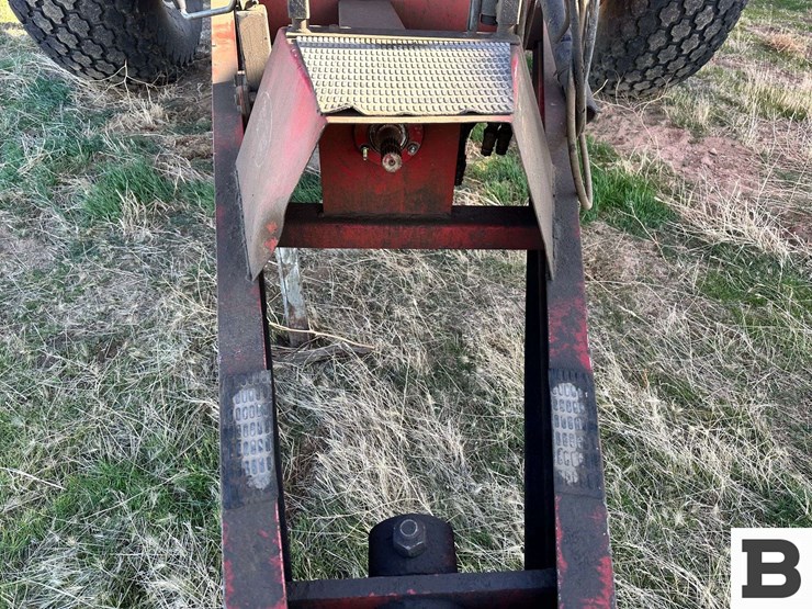 unverferth-7000-image-10