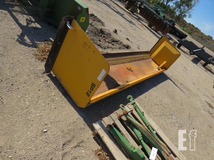 12'-snow-pusher-industries-image-1