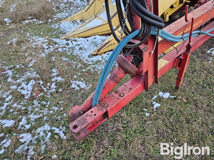 new-holland-890-image-9