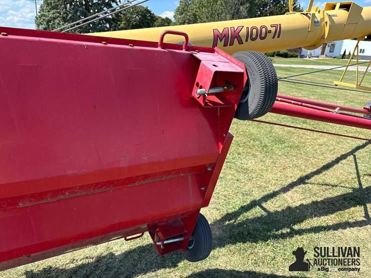 westfield-mk100-7-10"x71'-swing-away-auger-image-19