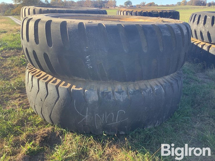 caterpillar-rims-&-tires-image-16