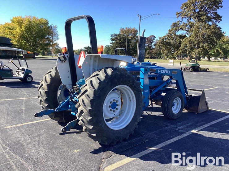 1993-new-holland-4630-image-5