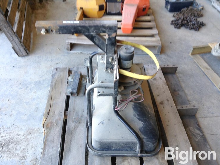 fimco-receiver-hitch-mount-rotary-seeder/spreader-image-6