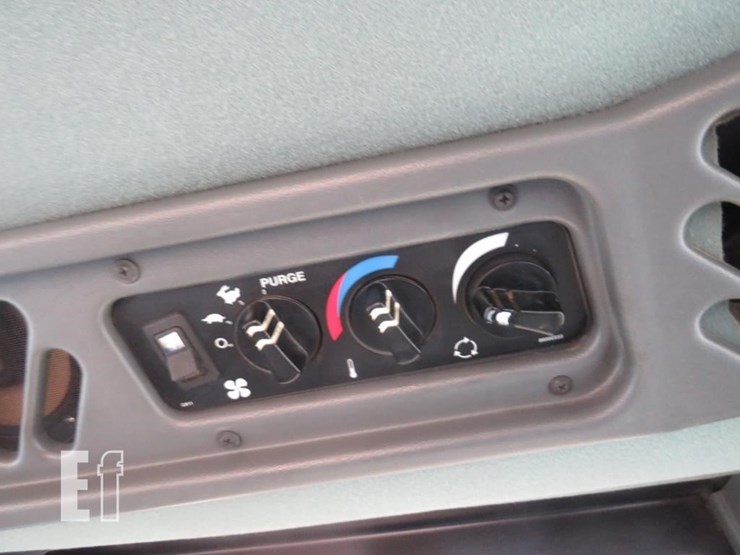 1994-new-holland-9280-image-12