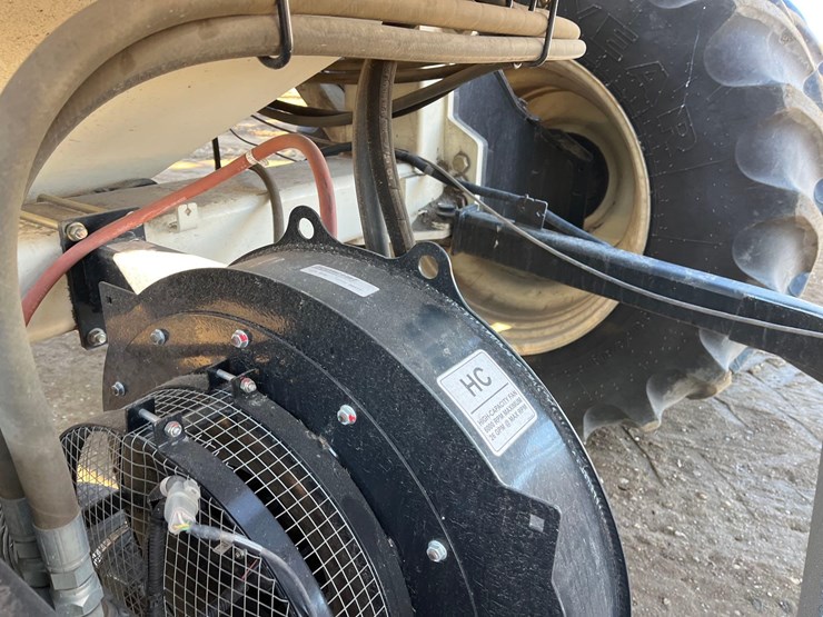 2016-bourgault-3320-66-image-116