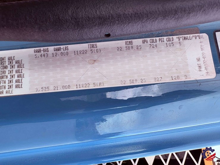 2009-freightliner-m2-106-image-80