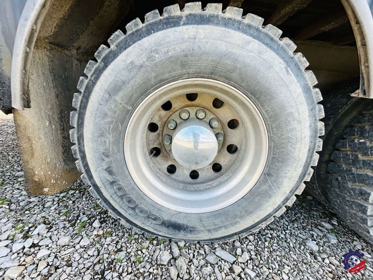 2007-peterbilt-340-image-87