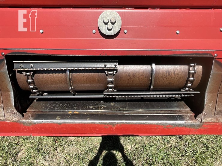 2012-case-ih-7130-image-13