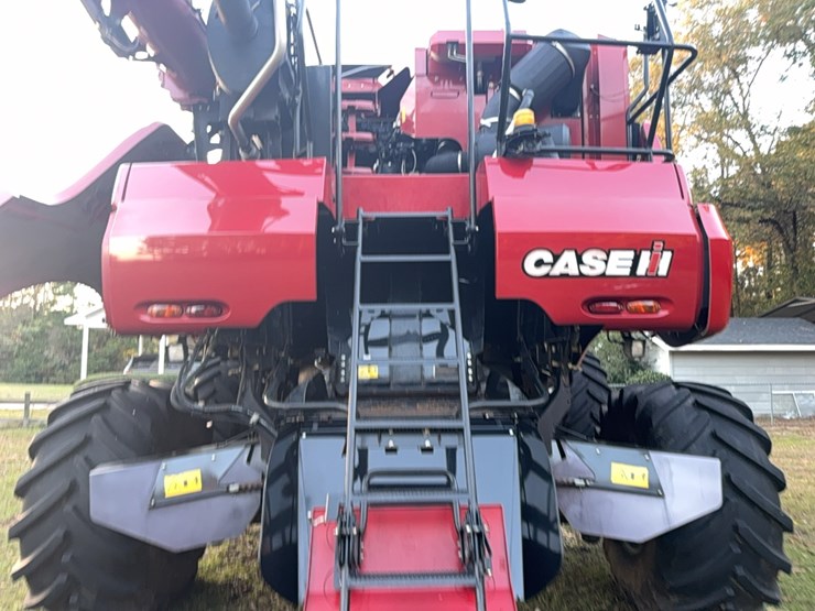 2018-case-ih-8240-image-66