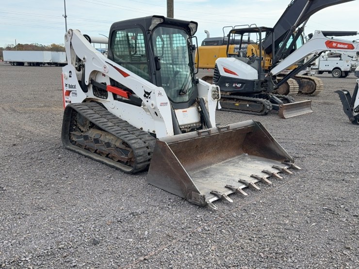 2021-bobcat-t770-image-3