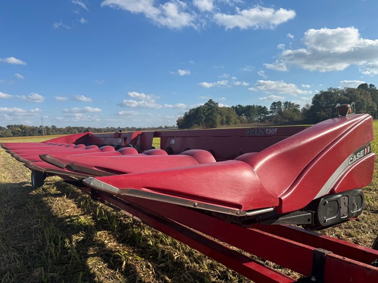 2011-case-ih-3412-image-23