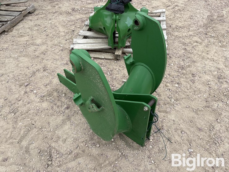 john-deere-6100d-image-3