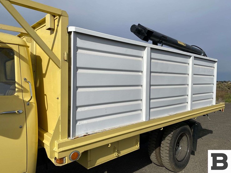 1965-international-loadstar-image-13