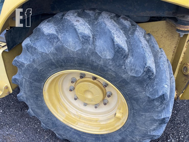 2007-komatsu-wb146-5-image-21