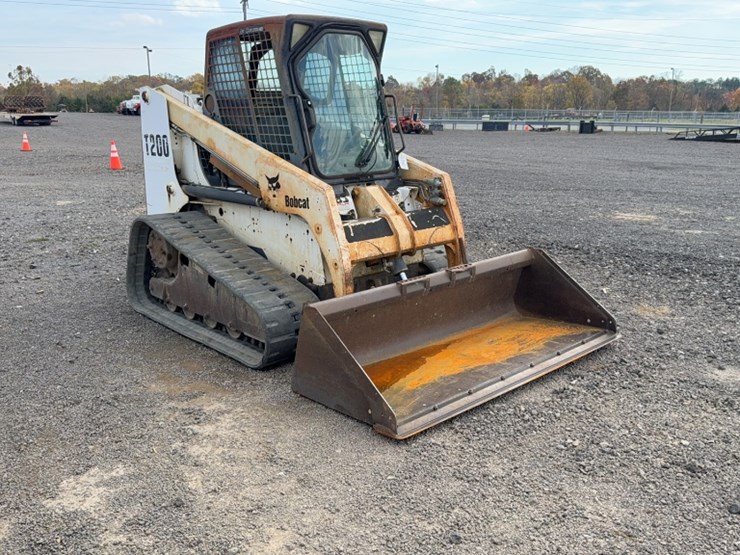 bobcat-t200-image-3