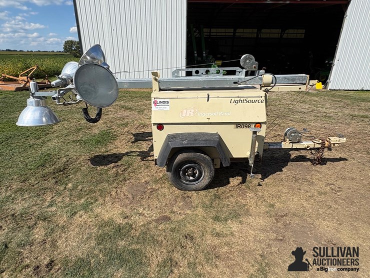 2007-ingersoll-rand-light-tower-image-4