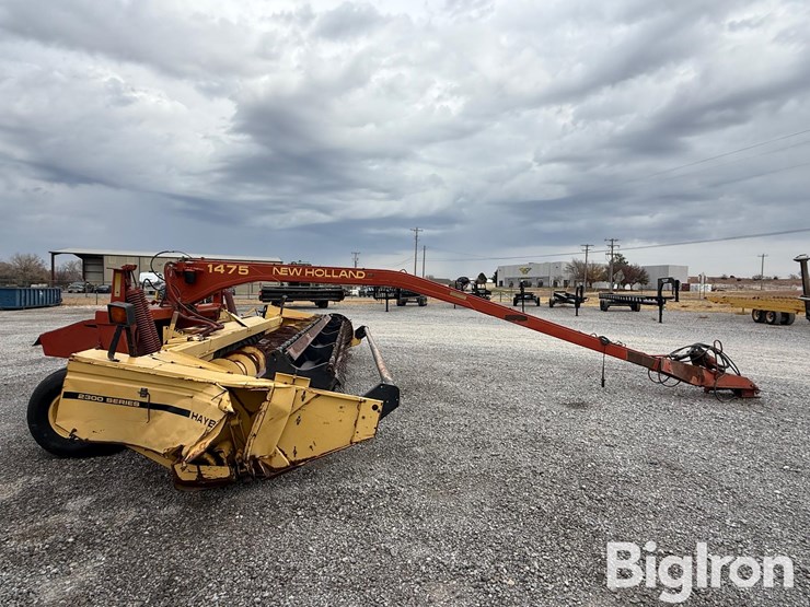 new-holland-1475-image-4