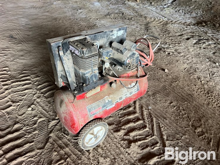 magna-force-air-compressor-image-5